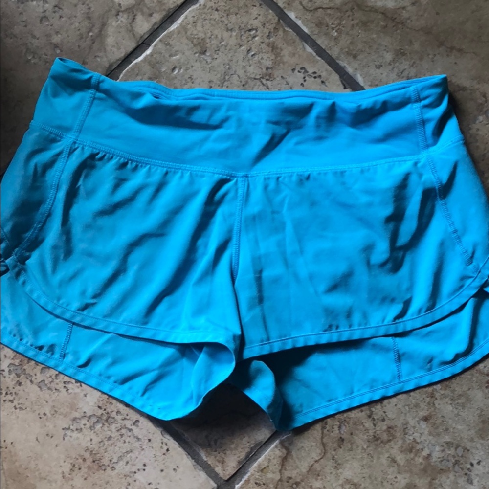 Lululemon size 6 speed shorts